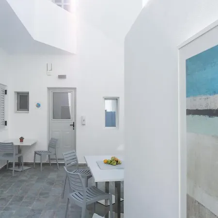 Pelican Hotell