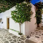 Pelican Hotel